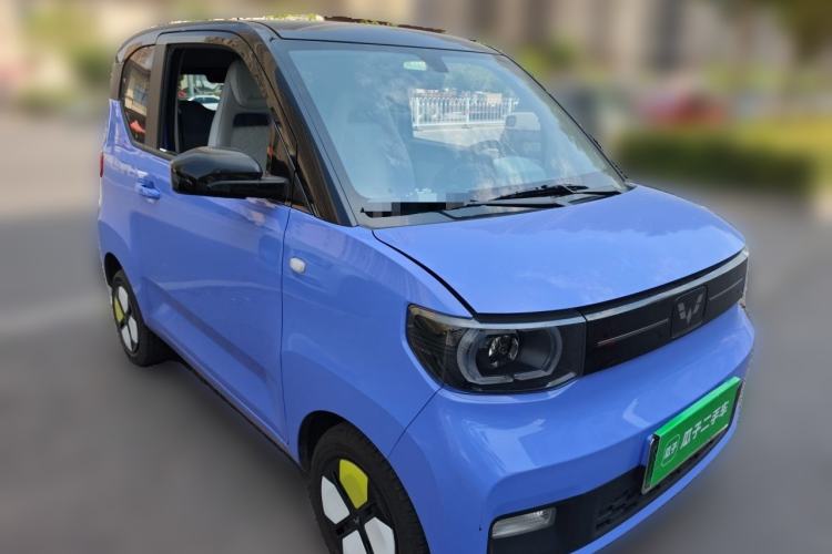 Used Wuling Hongguang MINIEV 2022 Macaron-Color Edition Lithium Iron Phosphate Front Right 45 Deg