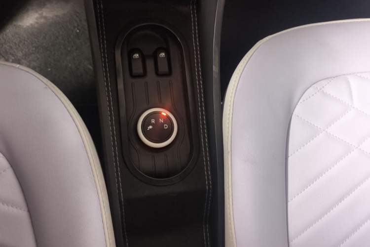 Used Wuling Hongguang MINIEV 2022 Macaron Colorful Edition Lithium Iron Phosphate Gear Lever
