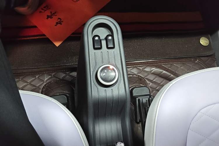 Used Wuling Hongguang MINIEV 2022 Macaron-Color Edition Lithium Iron Phosphate Gear Lever