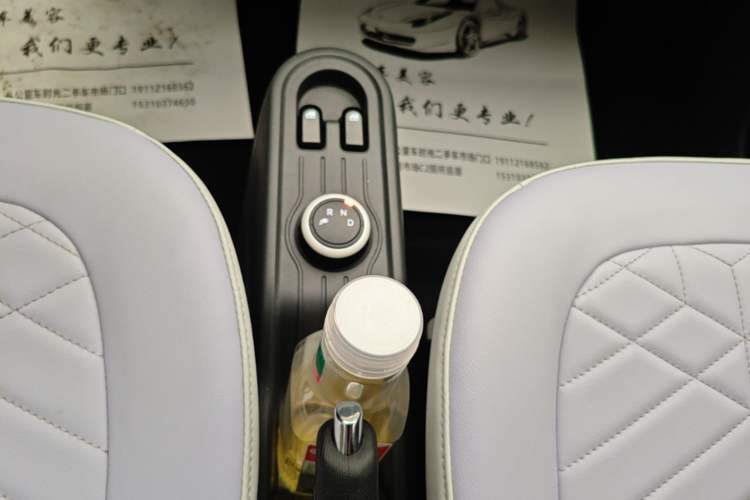 Used Wuling Hongguang MINIEV 2022 Macaron Colorful Edition Lithium-Ion Battery Gear Lever