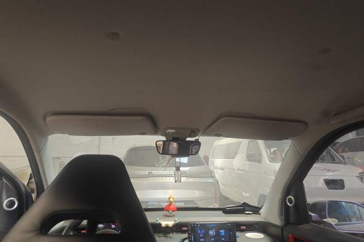 Used Wuling Hongguang MINIEV 2022 GAMEBOY 300km Enthusiast Model with Lithium Iron Phosphate Headliner