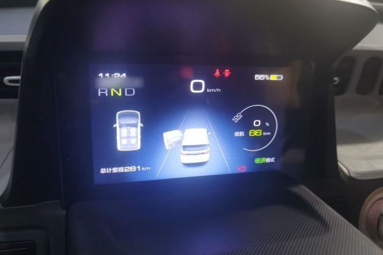 Used Wuling Hongguang MINIEV 2022 Macaron Fashion Model Lithium Iron Phosphate Interior 1