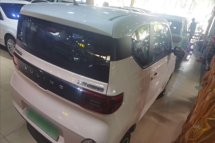 Used Wuling Hongguang MINIEV 2022 Macaron Fashion Model Lithium Iron Phosphate Interior 2