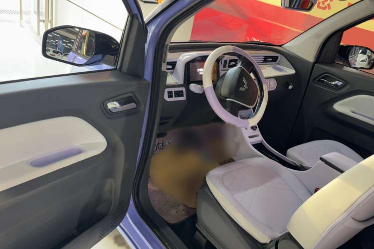 Used Wuling Hongguang MINIEV 2022 Macaron Colorful Edition Lithium-Ion Battery Interior 2