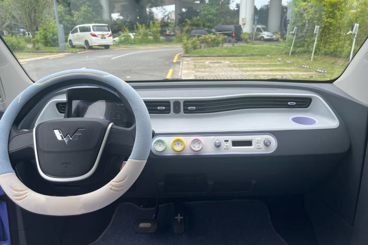 Used Wuling Hongguang MINIEV 2022 Macaron Colorful Edition Lithium-Ion Battery Interior 2