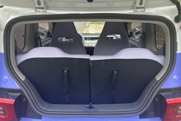 Used Wuling Hongguang MINIEV 2022 Macaron Colorful Edition Lithium-Ion Battery Interior 5