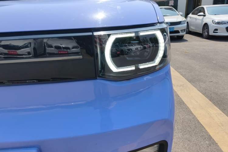 Used Wuling Hongguang MINIEV 2022 Macaron-Color Edition Lithium Iron Phosphate Left Front Headlight
