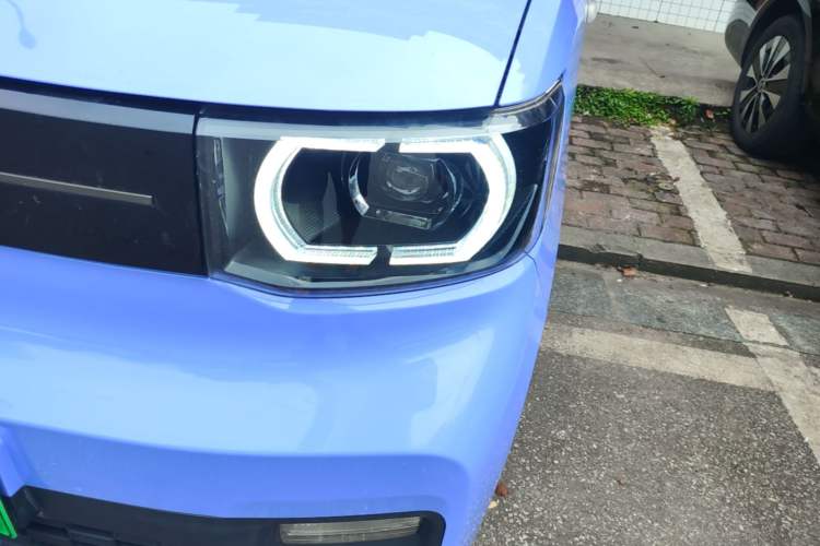 Used Wuling Hongguang MINIEV 2022 Macaron-Color Edition Lithium Iron Phosphate Left Front Headlight