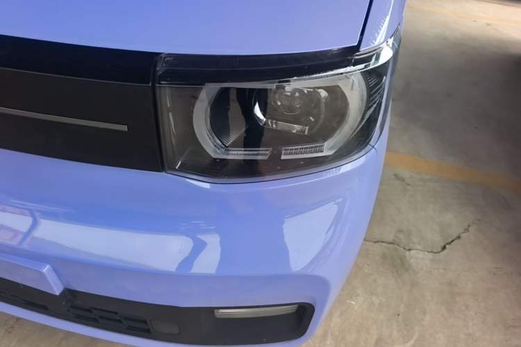 Used Wuling Hongguang MINIEV 2022 Macaron Colorful Edition Lithium Iron Phosphate Left Front Headlight