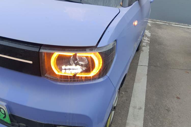 Used Wuling Hongguang MINIEV 2022 Macaron Colorful Edition Lithium Iron Phosphate Left Front Headlight