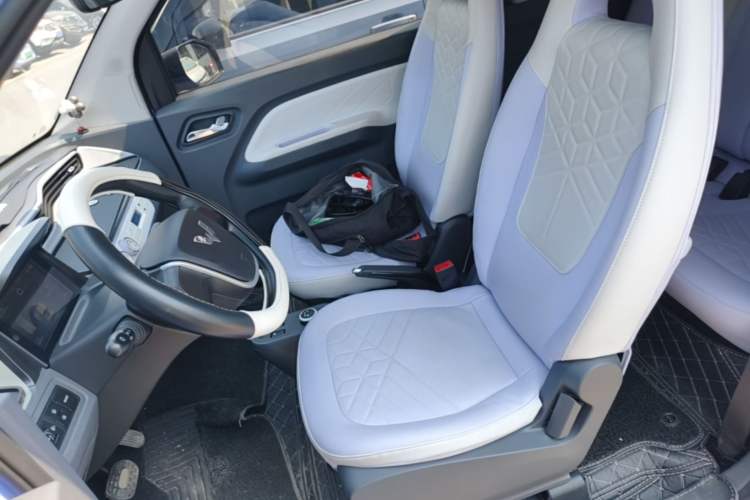 Used Wuling Hongguang MINIEV 2022 Macaron-Color Edition Lithium Iron Phosphate Left Front Seat