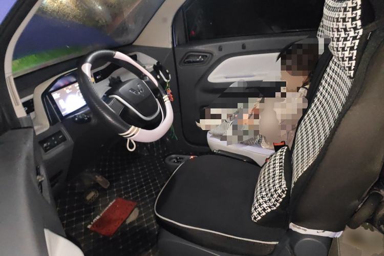 Used Wuling Hongguang MINIEV 2022 Macaron Colorful Edition Lithium Iron Phosphate Left Front Seat