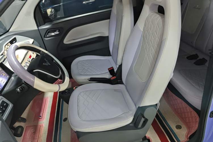 Used Wuling Hongguang MINIEV 2022 Macaron Colorful Edition Lithium-Ion Battery Left Front Seat
