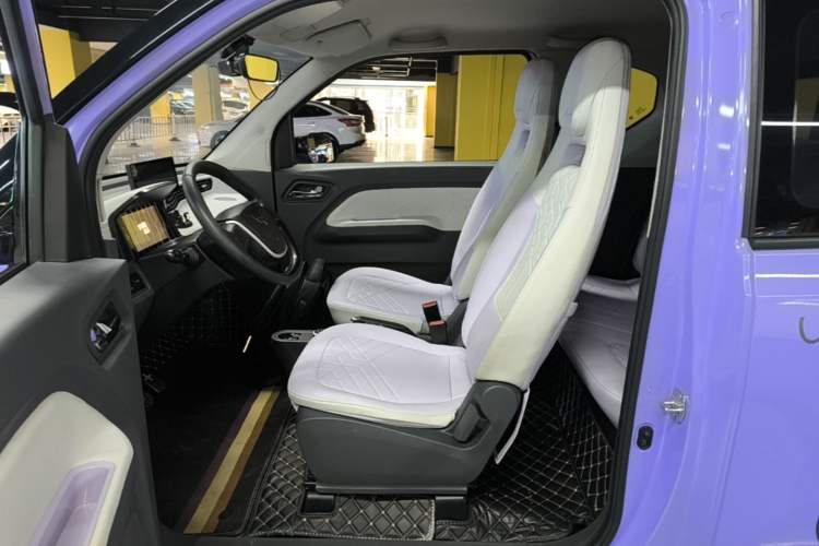 Used Wuling Hongguang MINIEV 2022 Macaron-Color Edition Lithium Iron Phosphate Left Front Seat