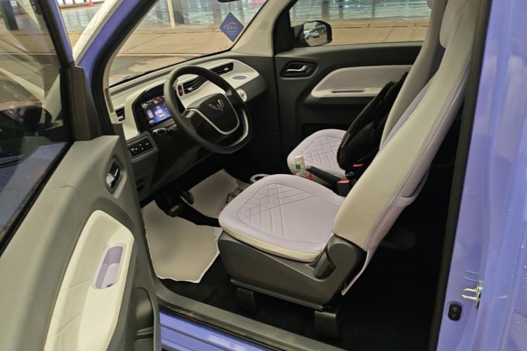 Used Wuling Hongguang MINIEV 2022 Macaron Colorful Edition Lithium-Ion Battery Left Front Seat
