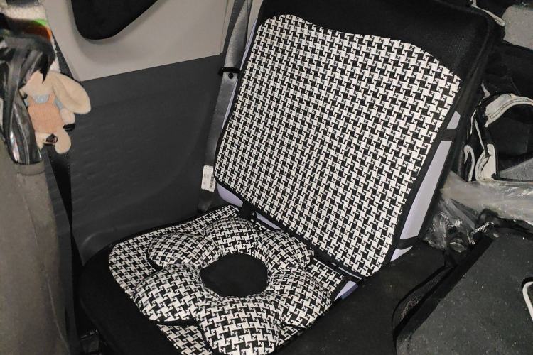 Used Wuling Hongguang MINIEV 2022 Macaron Colorful Edition Lithium Iron Phosphate Left Rear Seat
