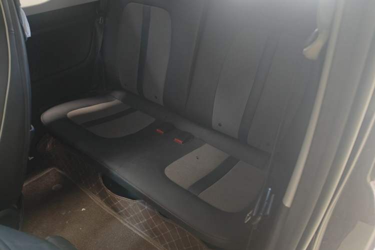 Used Wuling Hongguang MINIEV 2022 GAMEBOY 300km Enthusiast Model with Lithium Iron Phosphate Left Rear Seat