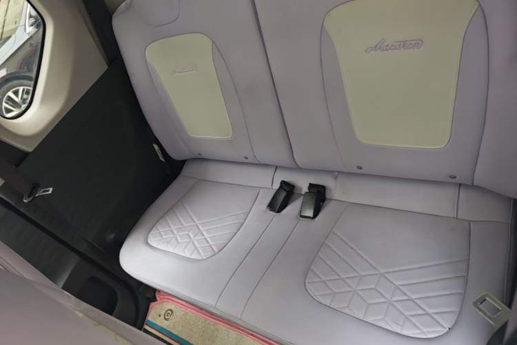 Used Wuling Hongguang MINIEV 2022 Macaron Colorful Edition Lithium-Ion Battery Left Rear Seat