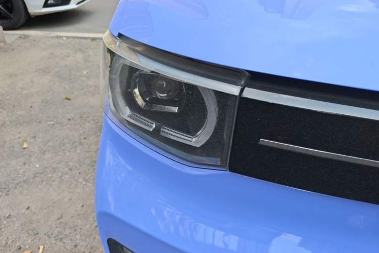 Used Wuling Hongguang MINIEV 2022 Macaron-Color Edition Lithium Iron Phosphate Right Front Headlight