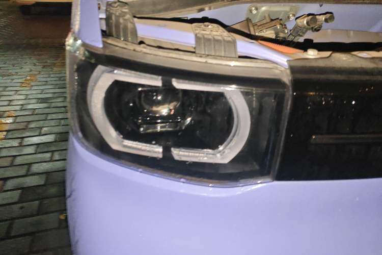 Used Wuling Hongguang MINIEV 2022 Macaron Colorful Edition Lithium Iron Phosphate Right Front Headlight