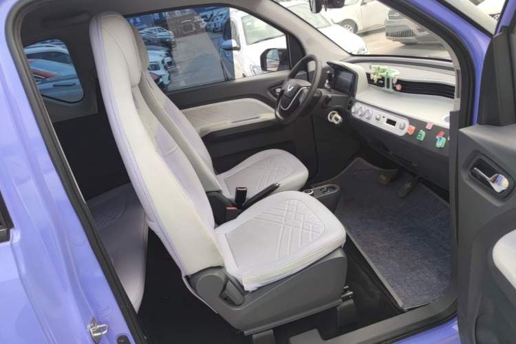 Used Wuling Hongguang MINIEV 2022 Macaron-Color Edition Lithium Iron Phosphate Right Front Seat