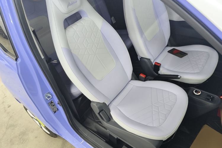 Used Wuling Hongguang MINIEV 2022 Macaron Colorful Edition Lithium-Ion Battery Right Front Seat