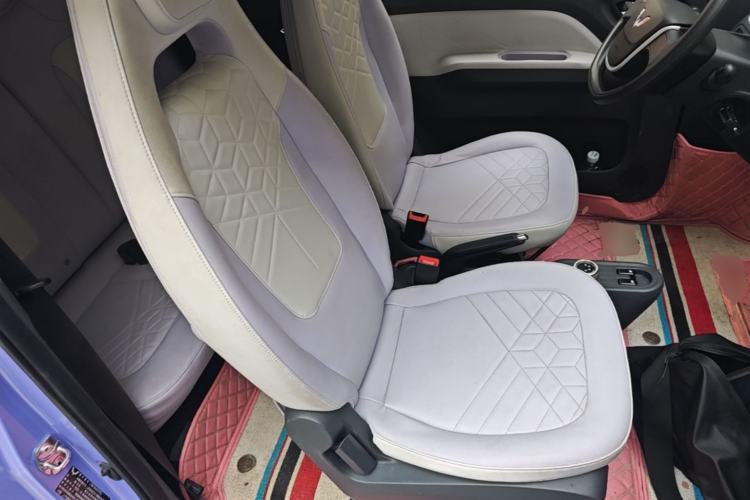 Used Wuling Hongguang MINIEV 2022 Macaron Colorful Edition Lithium-Ion Battery Right Front Seat