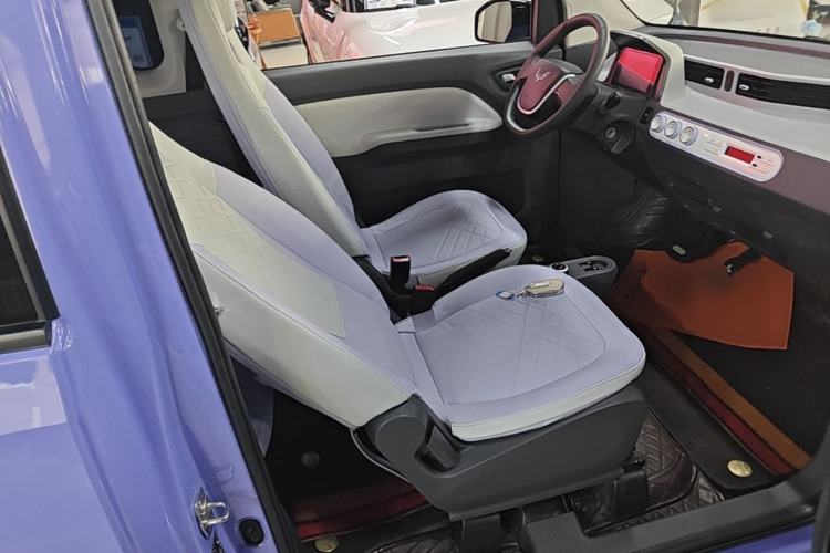 Used Wuling Hongguang MINIEV 2022 Macaron-Color Edition Lithium Iron Phosphate Right Front Seat