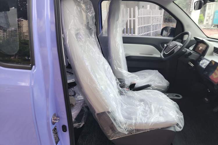 Used Wuling Hongguang MINIEV 2022 Macaron Colorful Edition Lithium-Ion Battery Right Front Seat