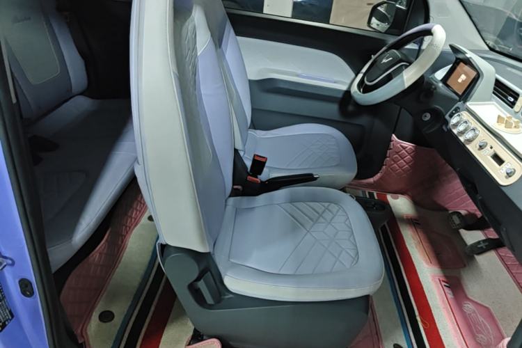 Used Wuling Hongguang MINIEV 2022 Macaron Colorful Edition Lithium-Ion Battery Right Front Seat