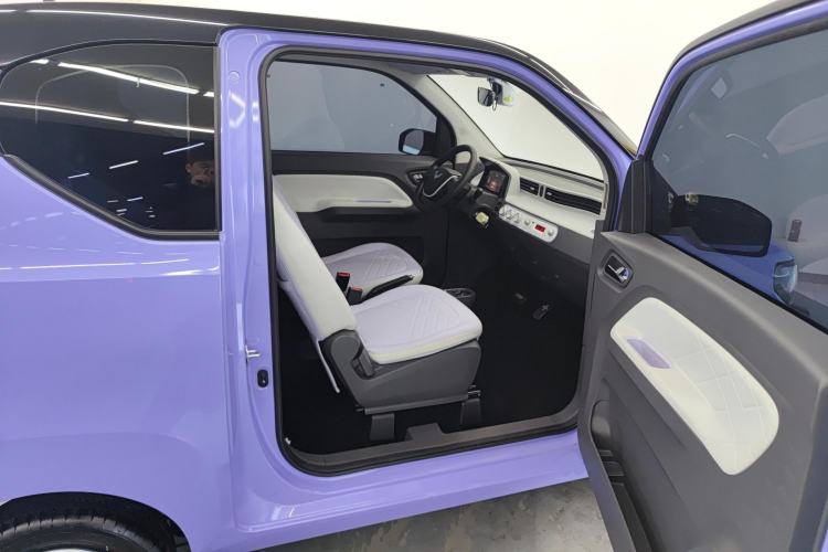 Used Wuling Hongguang MINIEV 2022 Macaron-Color Edition Lithium Iron Phosphate Right Front Seat