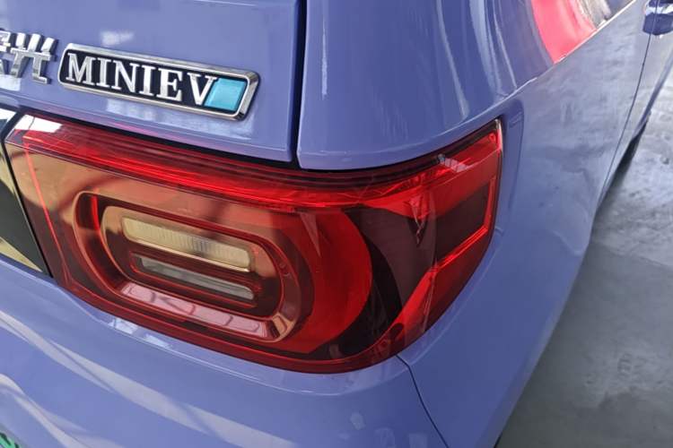 Used Wuling Hongguang MINIEV 2022 Macaron-Color Edition Lithium Iron Phosphate Right Rear Taillight