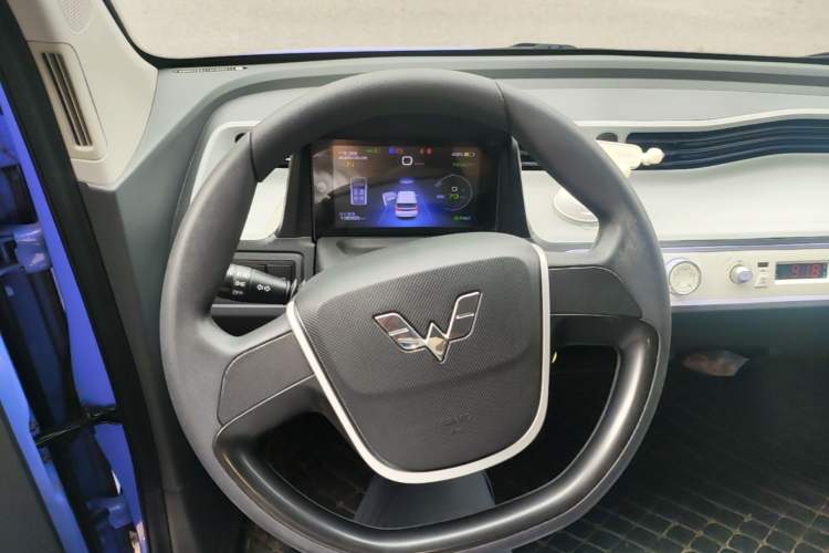 Used Wuling Hongguang MINIEV 2022 Macaron-Color Edition Lithium Iron Phosphate Steering Wheel