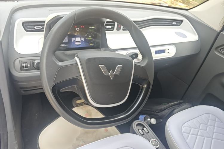 Used Wuling Hongguang MINIEV 2022 Macaron-Color Edition Lithium Iron Phosphate Steering Wheel