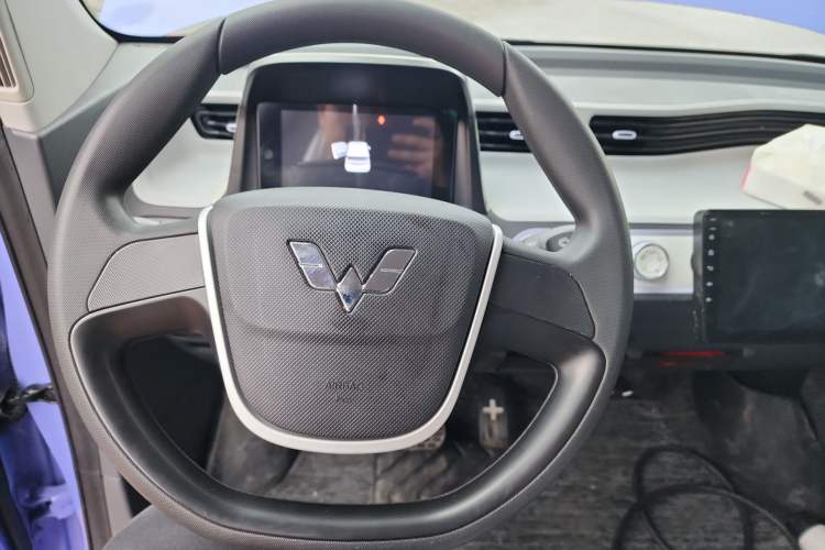 Used Wuling Hongguang MINIEV 2022 Macaron Colorful Edition Lithium-Ion Battery Steering Wheel