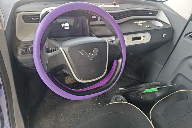 Used Wuling Hongguang MINIEV 2022 Macaron-Color Edition Lithium Iron Phosphate Steering Wheel