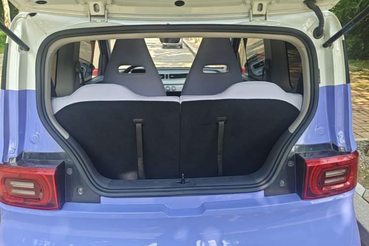 Used Wuling Hongguang MINIEV 2022 Macaron-Color Edition Lithium Iron Phosphate Trunk