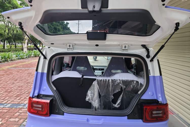 Used Wuling Hongguang MINIEV 2022 Macaron Colorful Edition Lithium-Ion Battery Trunk