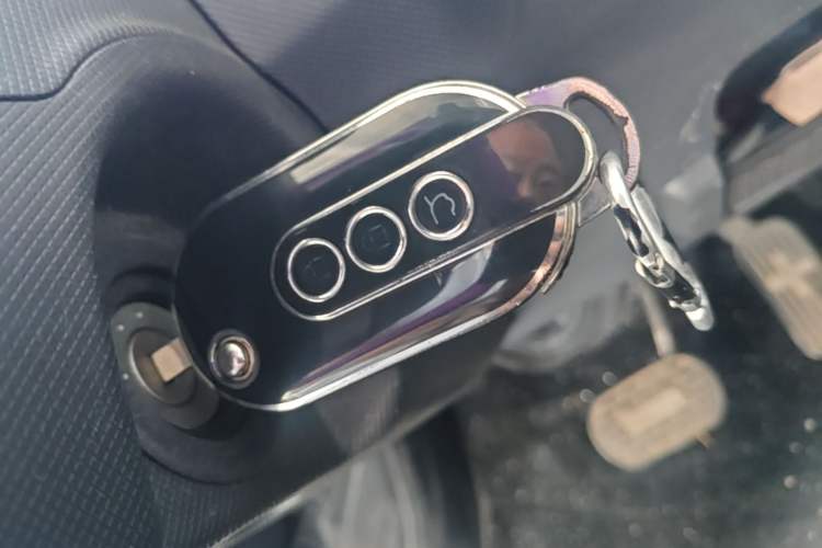Used Wuling Hongguang MINIEV 2022 Macaron-Color Edition Lithium Iron Phosphate Vehicle Key