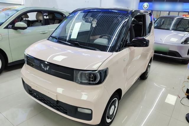 Used Wuling Hongguang MINIEV 2022 Macaron Premium Model – Lithium Iron Phosphate