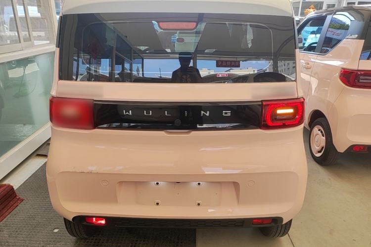 Used Wuling Hongguang MINIEV 2022 Macaron Fashion Model Lithium Iron Phosphate Rear