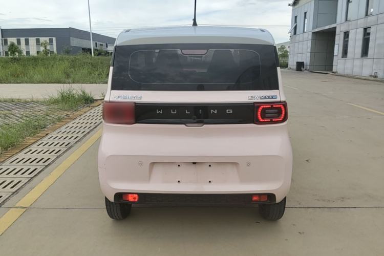 Used Wuling Hongguang MINIEV 2022 Macaron Fashion Model Lithium Iron Phosphate Rear