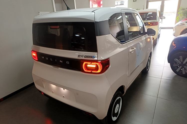 Used Wuling Hongguang MINIEV 2022 Macaron Fashion Model Lithium Iron Phosphate Rear Right 45 Deg