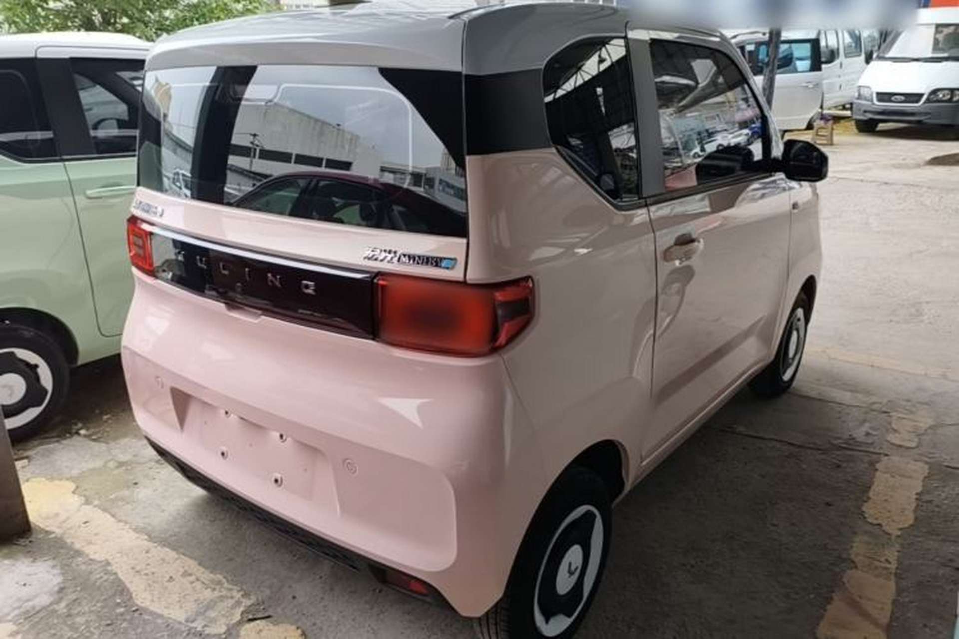 Used Wuling Hongguang MINIEV 2022 Macaron Fashion Model Lithium Iron Phosphate Rear Right 45 Deg