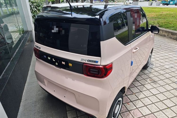 Used Wuling Hongguang MINIEV 2022 Macaron Fashion Model Lithium Iron Phosphate Rear Right 45 Deg
