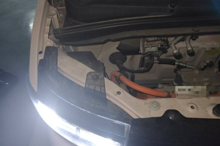 Used Wuling Hongguang MINIEV 2022 Macaron Premium Model – Lithium Iron Phosphate Engine Bay Right