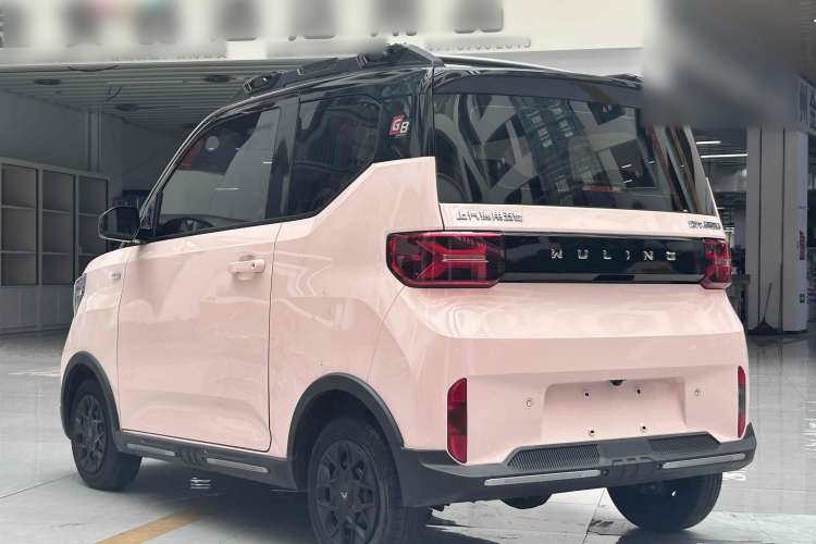 Used Wuling Hongguang MINIEV 2022 GAMEBOY 300km Enthusiast Model with Lithium Iron Phosphate Exterior 4