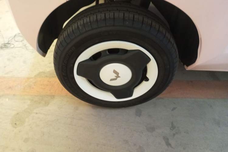 Used Wuling Hongguang MINIEV 2022 Macaron Fashion Model Lithium Iron Phosphate Exterior 8