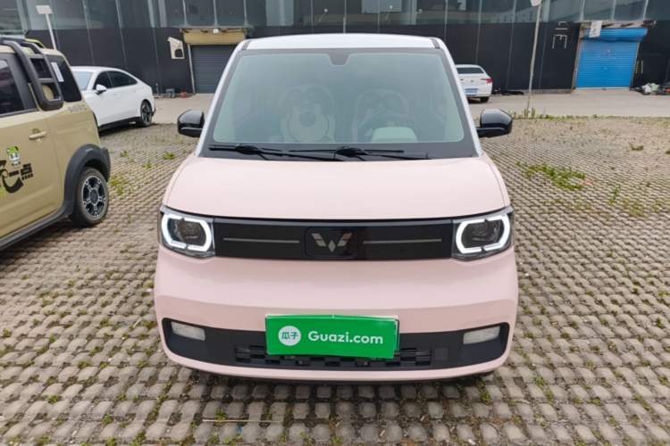 Used Wuling Hongguang MINIEV 2022 Macaron Fashion Model Lithium Iron Phosphate Front