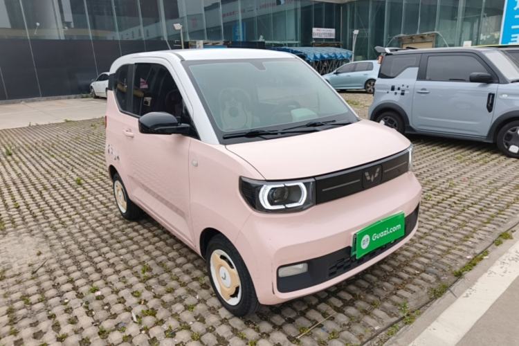 Used Wuling Hongguang MINIEV 2022 Macaron Fashion Model Lithium Iron Phosphate Front Right 45 Deg